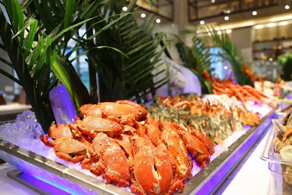 海鲜自助取餐区